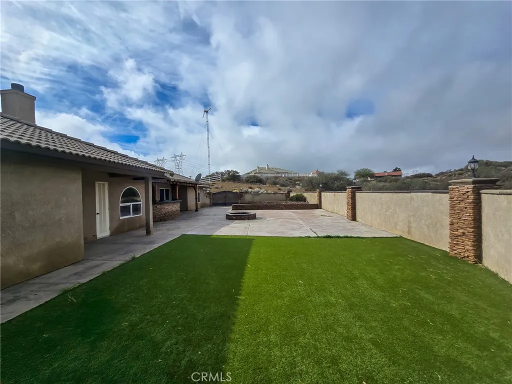 10282 Farmington, Oak Hills, California 92344 home-pic-4